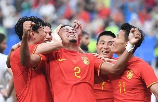 曼晚被曼联禁止参加发布会！